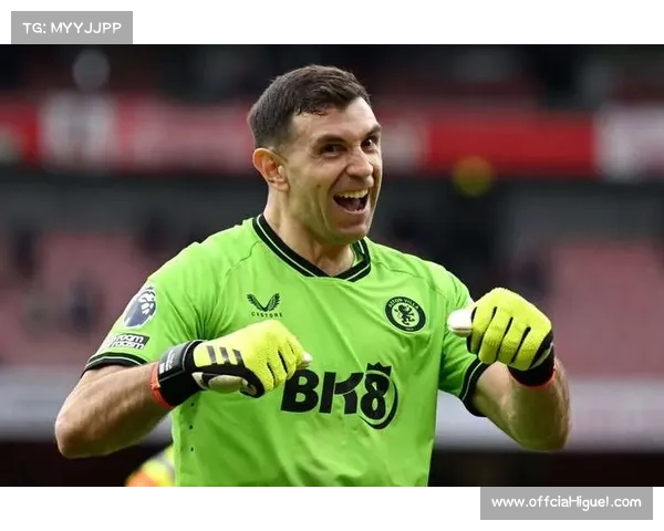 马丁内斯扑点显神威,维拉门神成阿根廷国门保障 马丁内斯扑点显神威,维拉门神成阿根廷国门保障